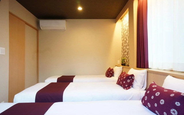 Rona Hotel