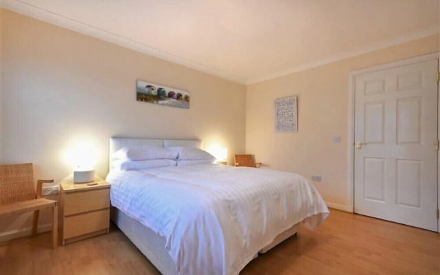 Beachcomber Apartment