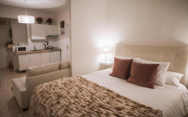 Estudio Plaza de la Laguna by Dulce