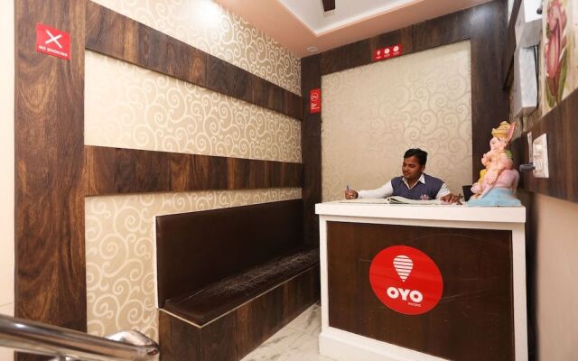 OYO 11540 Hotel Royal INN