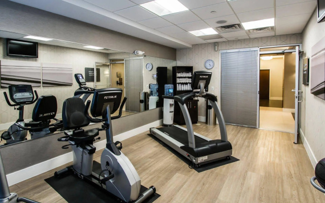 Comfort Suites Miami Airport North