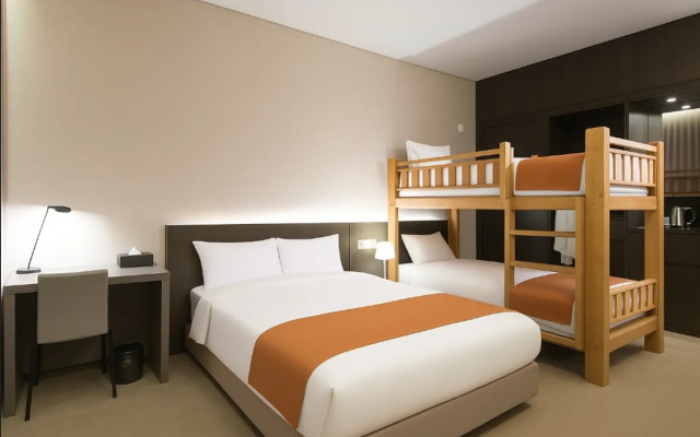 Grand Mer Hotel Jeju