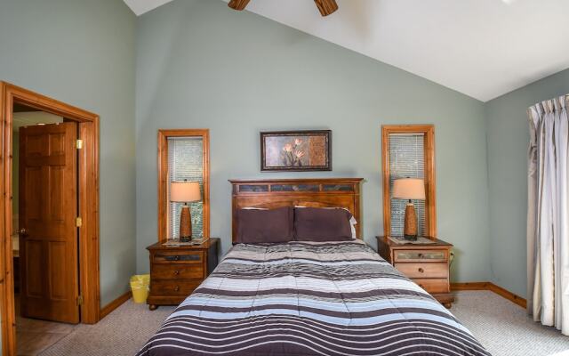 Mountain Top Lodge 4 Bedroom House