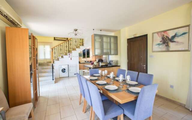Private Villa in Pernera 1233