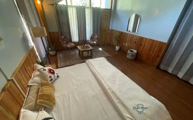 Boho Grove Cafe and Stay