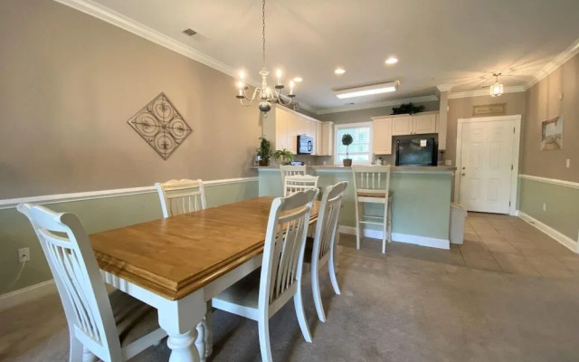 Magnolia Pointe Two-bedroom Apartment 203-4833p