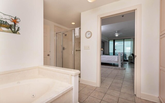 Phoenix Ix 1105 3 Bedroom Condo