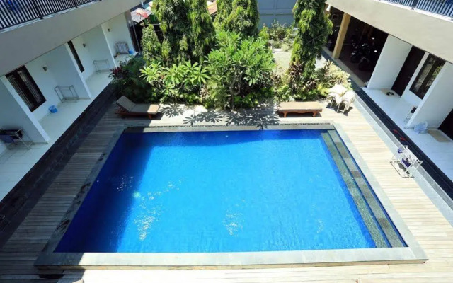 RedDoorz @ Raya Seminyak