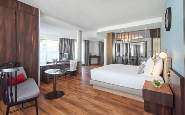 Hyatt Centric Gran Via Madrid Hotel