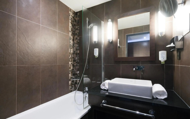 Zenitude Hotel la Valadiere, Ascend Hotel Collection