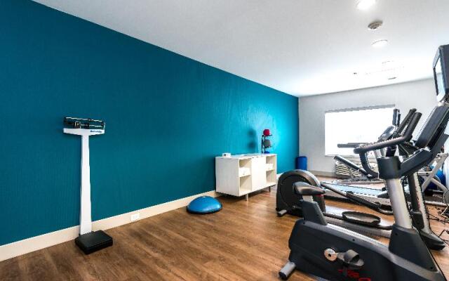 Holiday Inn Express & Suites LaGrange