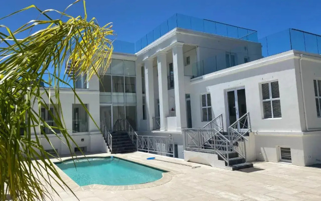 7 Bedroom Livadia Pallace