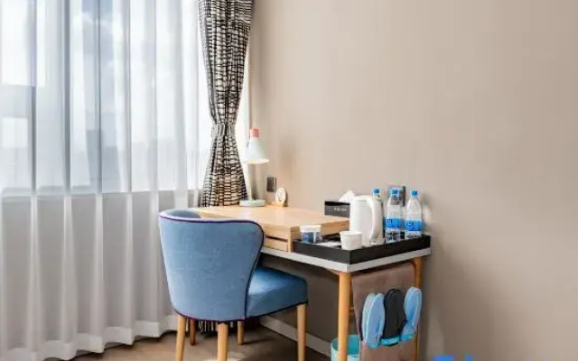 Home Inn · Neo (Ulanqab High Speed Railway Station Weibang Shiji Plaza Store)