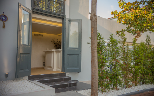 Panellinion Luxury Rooms