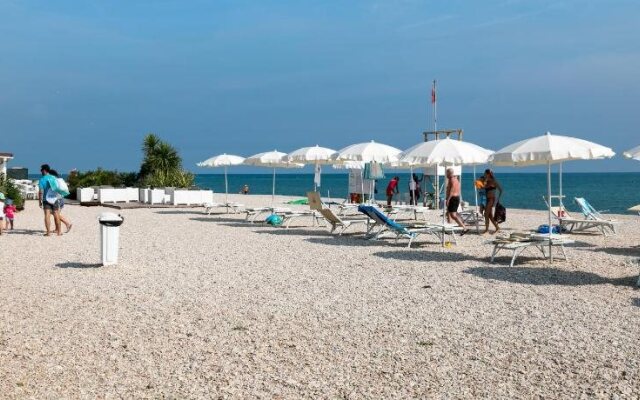 Family Beach Resort Il Girasole