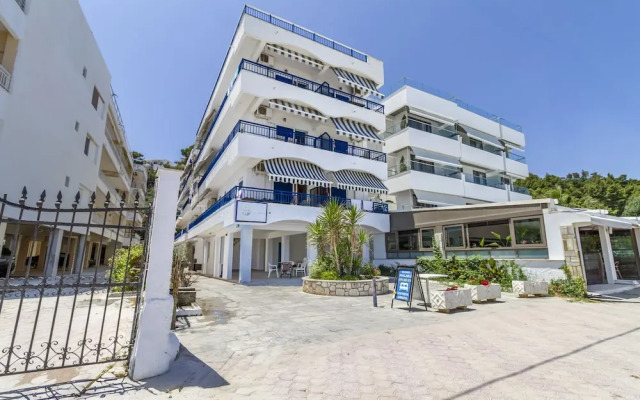 Poseidon Edge No9 by Rentalspro - Kallithea