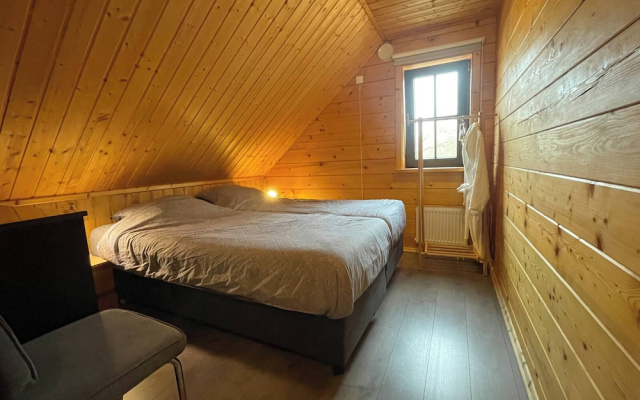 Villa With Sauna & Tub