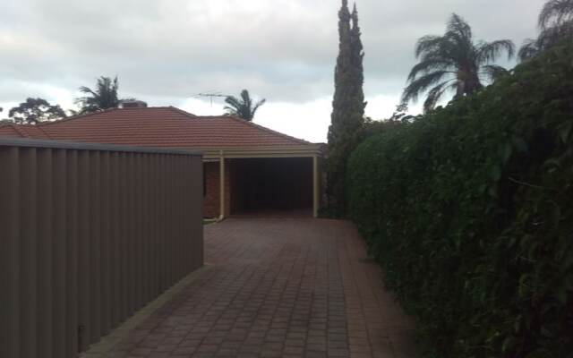 The Quiet Family Getaway In Bassendean