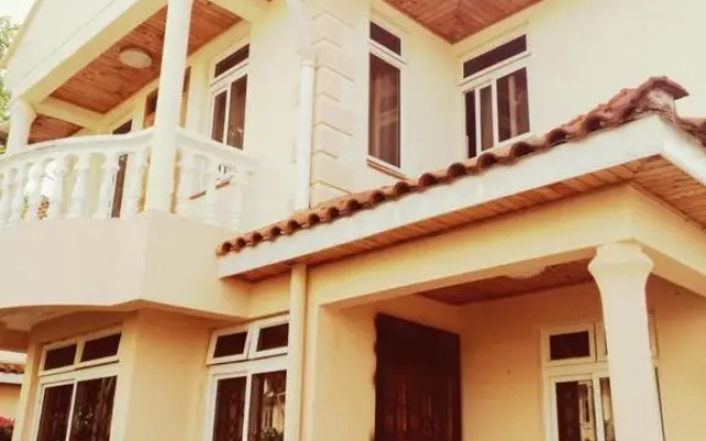 Stay.Plus Mtwapa Holiday Maisonnette