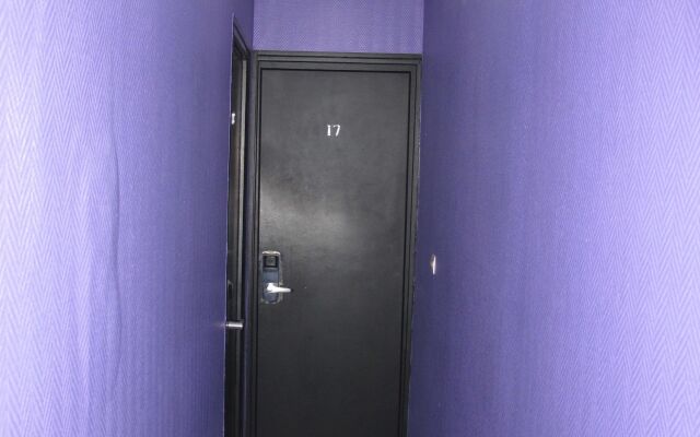 Peace & Love - Hostel