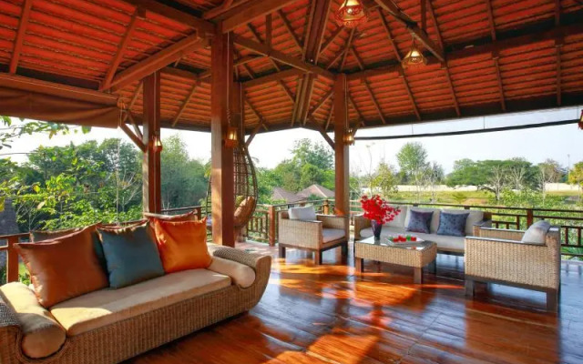 Payavee Vinery Resort