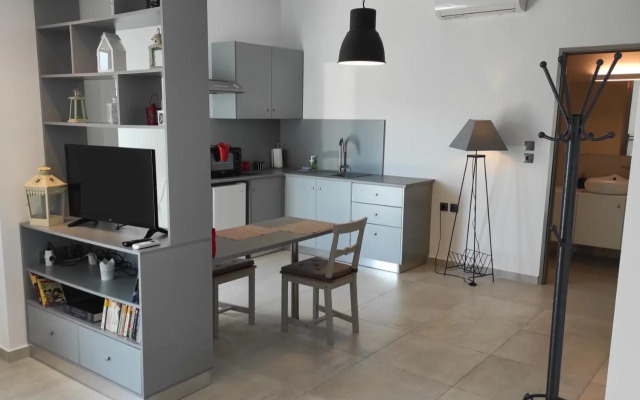 Milva Apartments