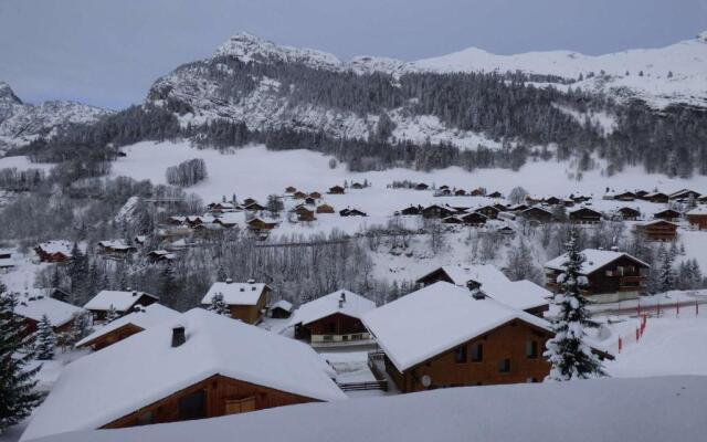 Studio Le Grand-Bornand, 1 pièce, 2 personnes - FR-1-458-153