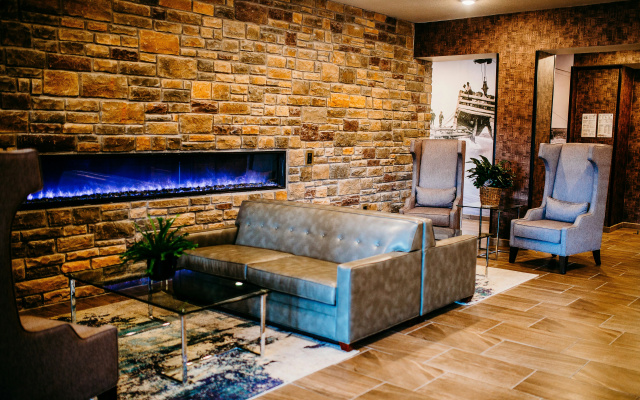 Cobblestone Hotel & Suites - International Falls