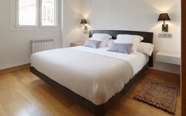 Bretxa Apartment by FeelFree Rentals