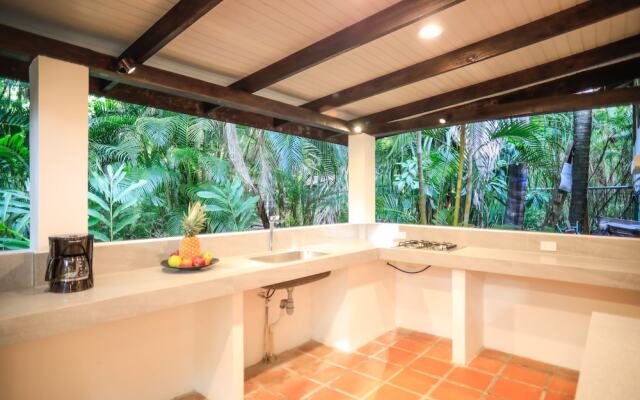 Nekaui Beachfront Villa 2 - Experience Nature