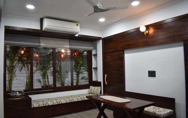 Shanti Villas - Luxury Home Stay Apartment