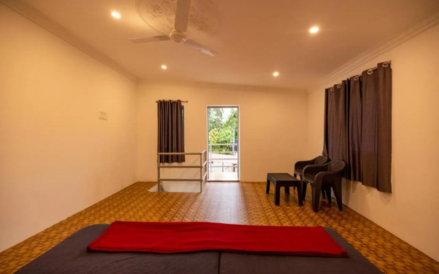 Sri Sai Holiday Inn