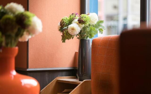 Hôtel Boris V. by Happyculture