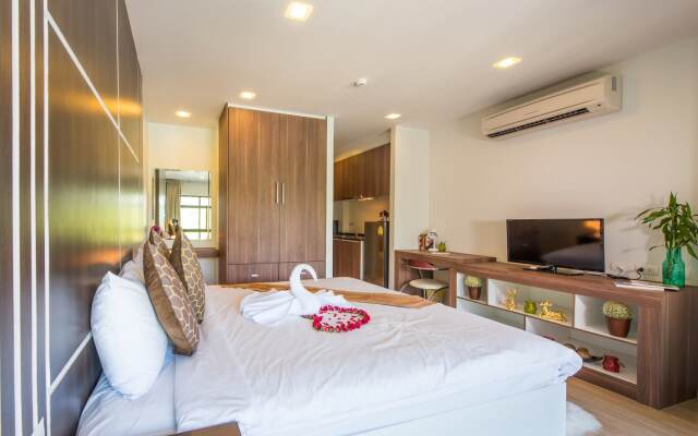Golden Manora Hotel Bangtao Beach