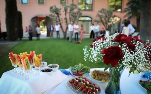 Giarvino Guest House