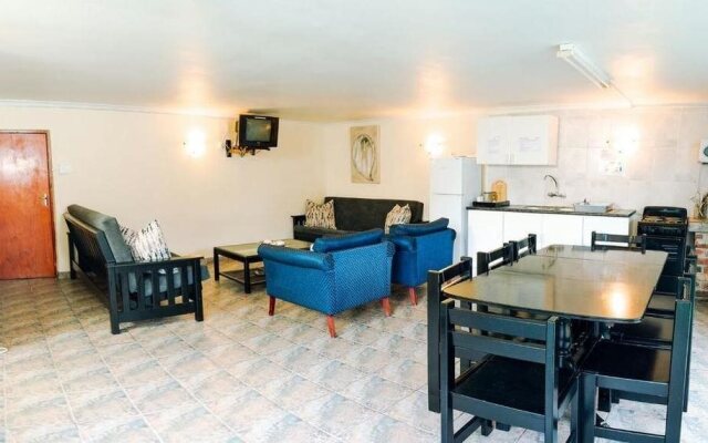 Kingfisher Hollow Exclusive Guest House