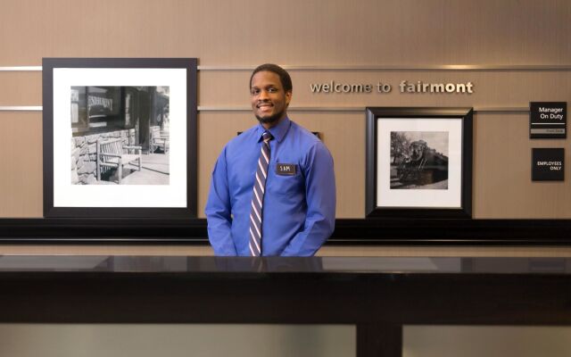 Hampton Inn Fairmont