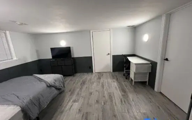 Prime Location Studio with Separate amenities
