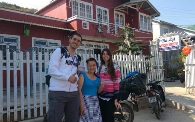 Authentic Family Homestay