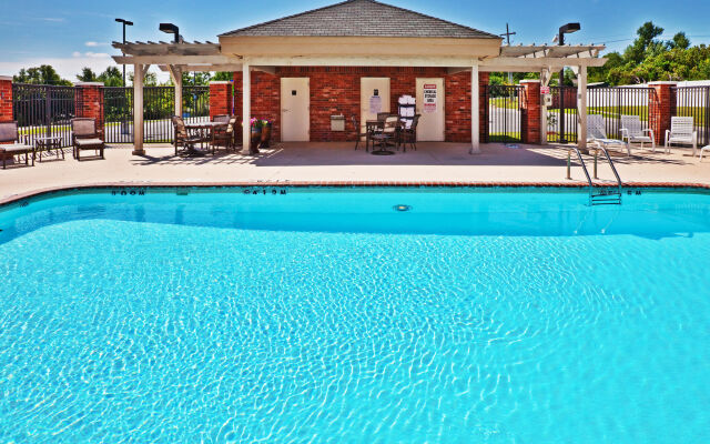 Spark by Hilton Catoosa