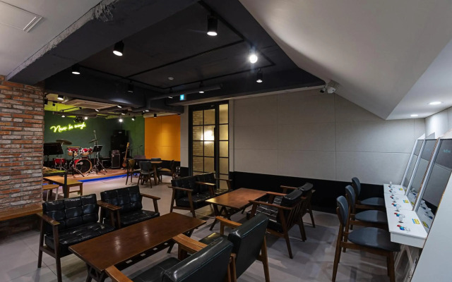 Hotel Gray