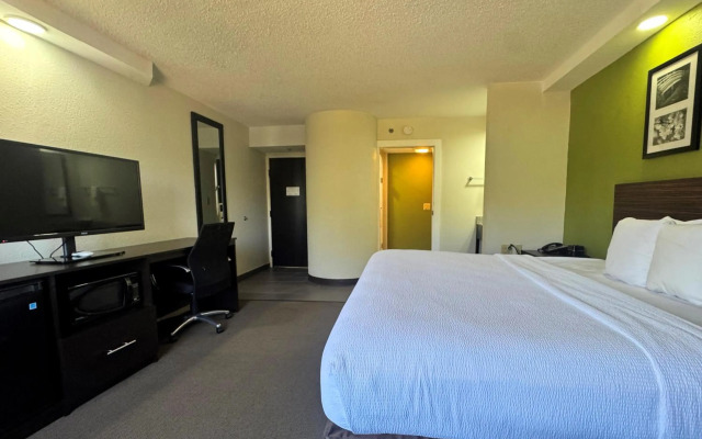 Travelodge by Wyndham Flowood