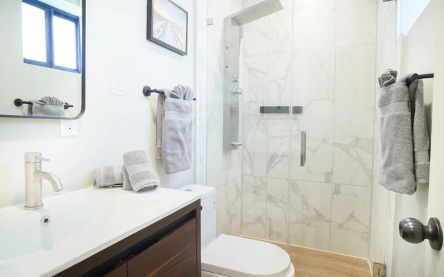 Luxury Comfort Apartment with Parking