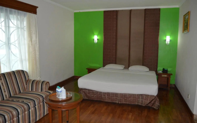 Hotel Mega Cikini
