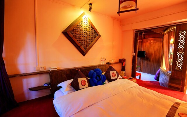 Wait For My Lover In The Night Inn