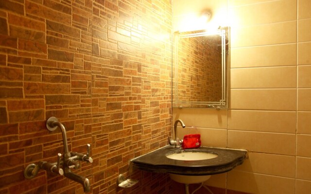OYO 3075 Hotel RK Residency