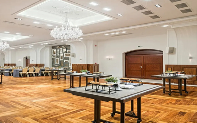 Porto Palace Hotel