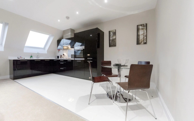 Roomspace Serviced Apartments Kinnaird Court