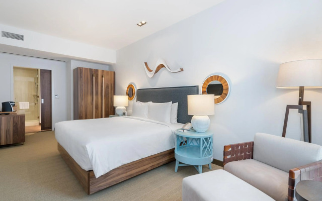 Hyatt Centric Waikiki Beach