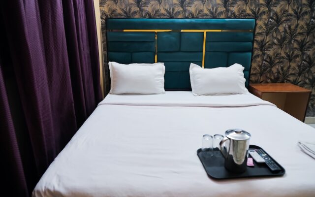 Roomshala 155 Hotel JPC